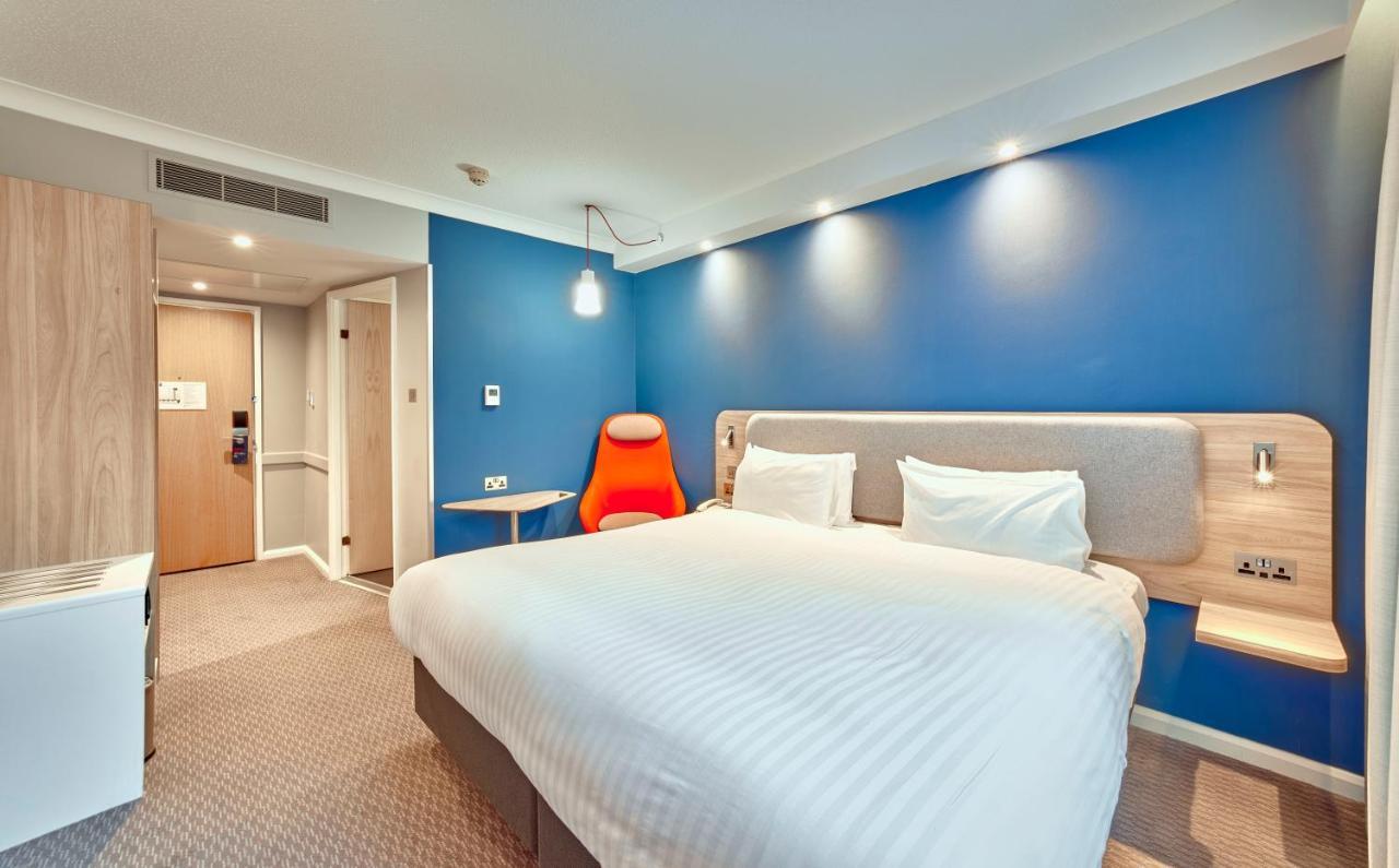 Holiday Inn Express London Stratford By Ihg Exterior foto