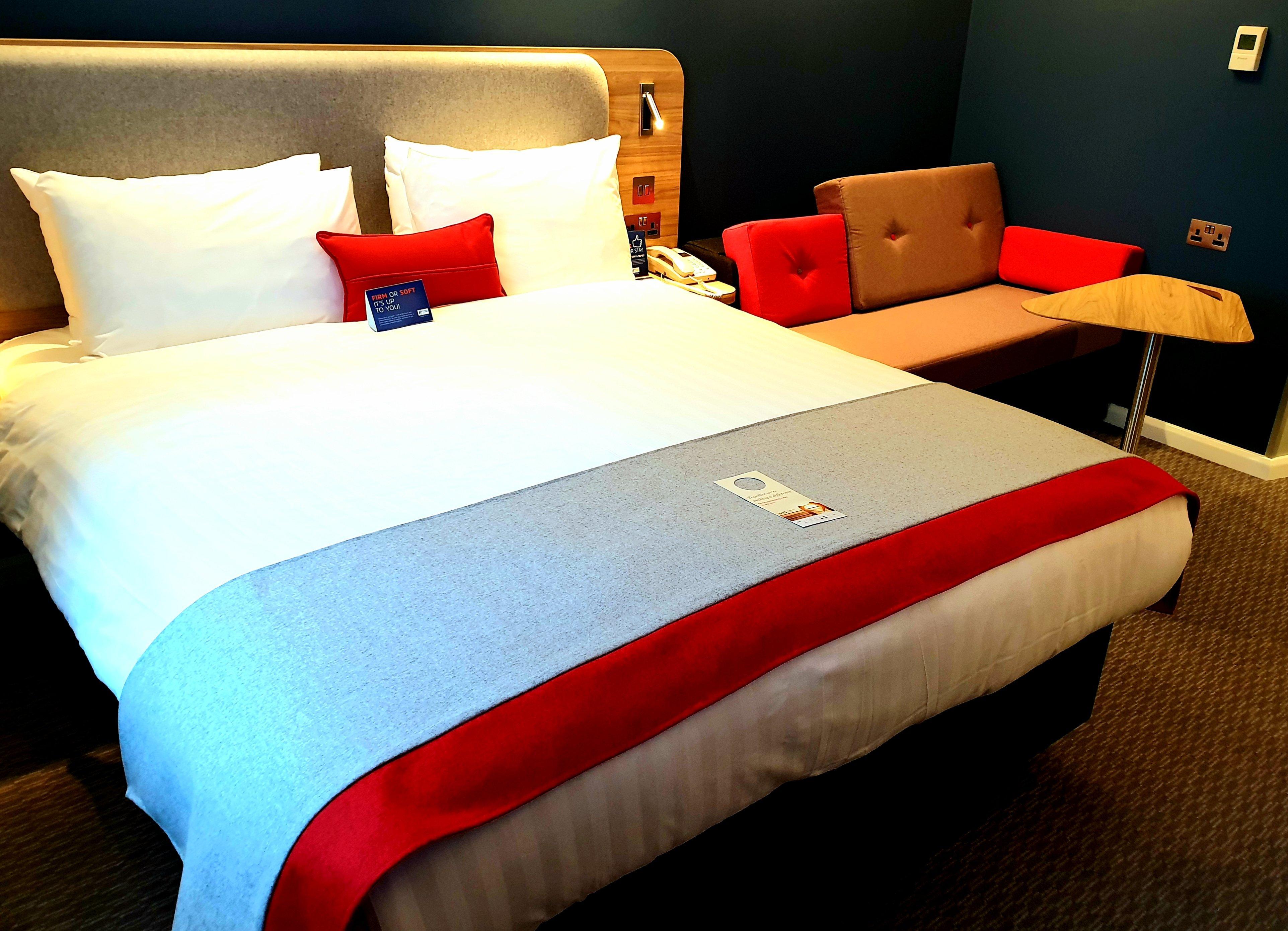 Holiday Inn Express London Stratford By Ihg Exterior foto