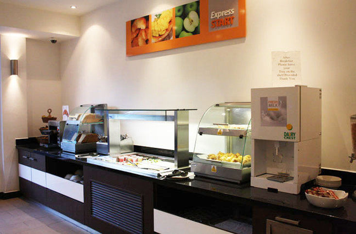 Holiday Inn Express London Stratford By Ihg Restaurant foto